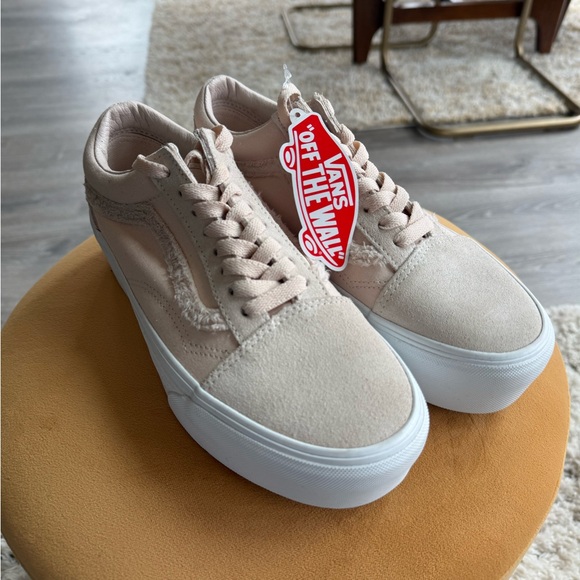 Vans Old Skool Stackform/ Platform Sneakers in Blush Pink Suede - Picture 2 of 8